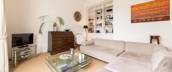 A Place Like Home - Cosy and Smart Flat Near Notting Hill