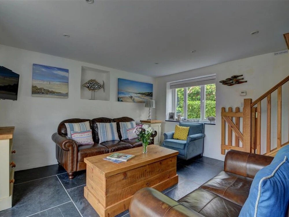 Comfortable Holiday Home in Croyde with Hot Tub