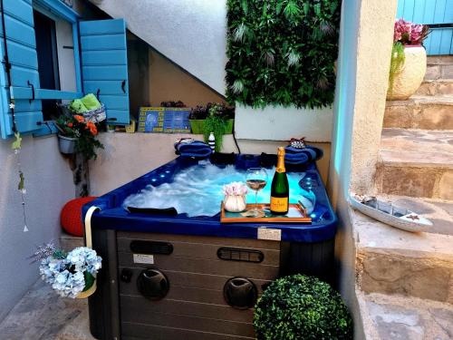 Apartments Villa Santa Maria Hvar With Jacuzzi