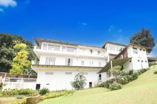 Hotel Villa Bunga Bunga 6 Hour Stay