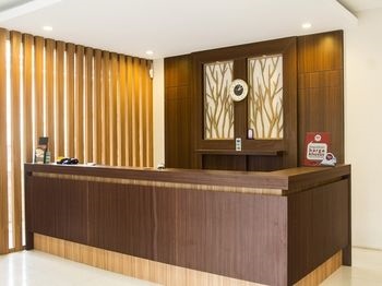 NIDA Rooms Tugu Railway Station