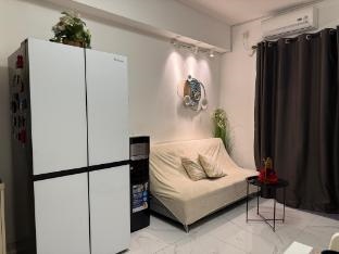 KAREN's 2 Bedroom @Apartemen Sky House BSD