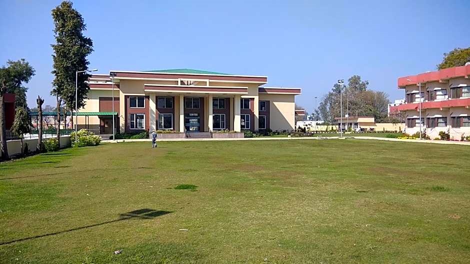 Parakeet Tourist Resort, Pipli