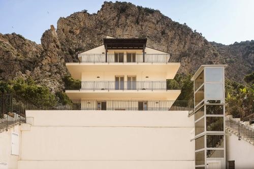 Capo Zafferano Apartments