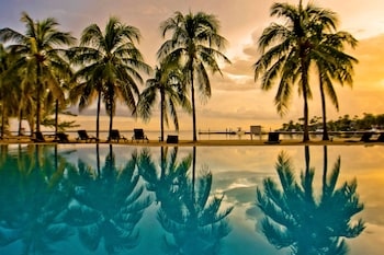 Kaibo Sunset by Cayman Vacation