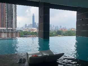 3BR Family Suite Nr Sunway Velocity & LRT Maluri