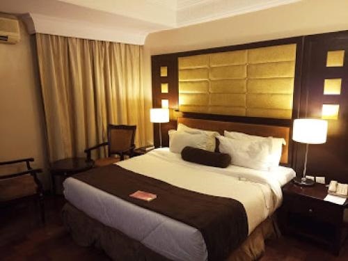 Room-owu Crown Hotel - Deluxe Twin Bed R