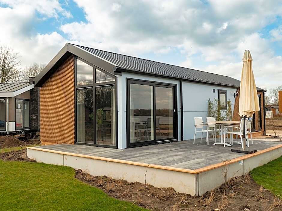 Tidy Chalet With Dishwasher, Near the River Maas