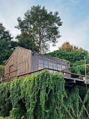 4000Dao-A Hilltop Hideaway Experience