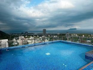 sleepwell hotspring stay with infinity pool