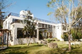 Sun Moon Lake Love to Stick Together B & B