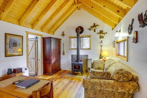 Secluded Tallassee Cabin w/ Fire Pit & Porch!