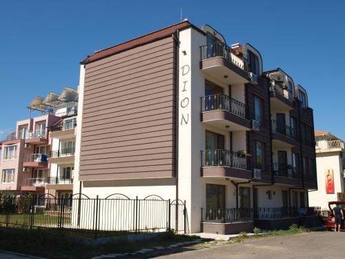 Dion Apartments