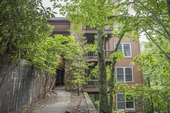 North Carolina Mountain Escape