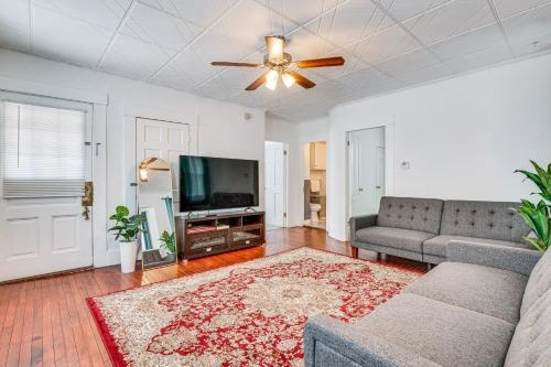 Walkable Nashua Apartment - Close to Downtown!