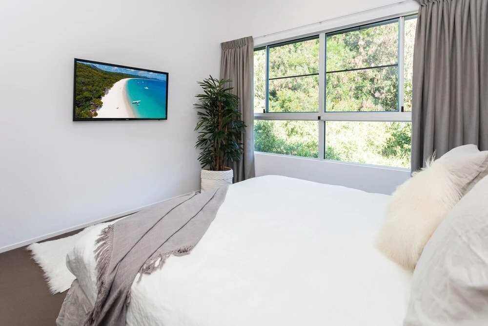 Airlie Beach Penthouse With Pool Near Whitsundays