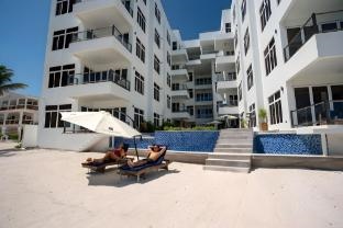 Royal Kahal Beach Resort