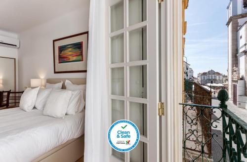 Casa das Arcadas com free garagem PraA§a de Giraldo