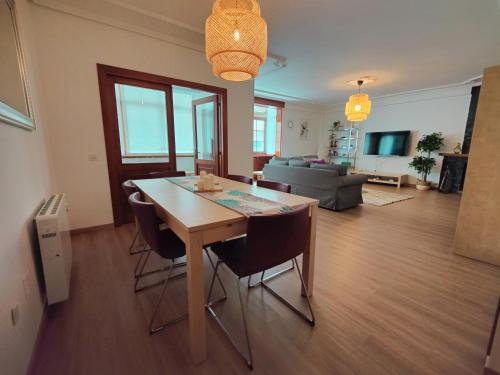 CA©ntrico 100 metros de la playa reformado 163 m2