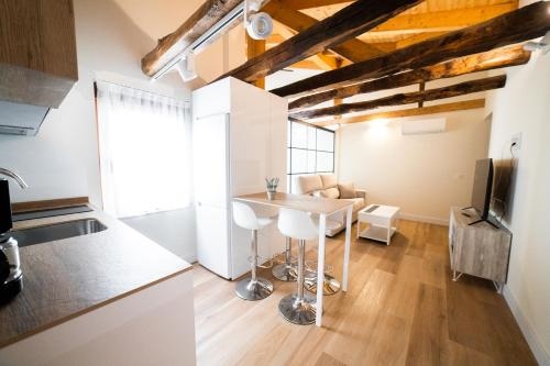 Apartamentos Mk77 LeA?n Cantareros