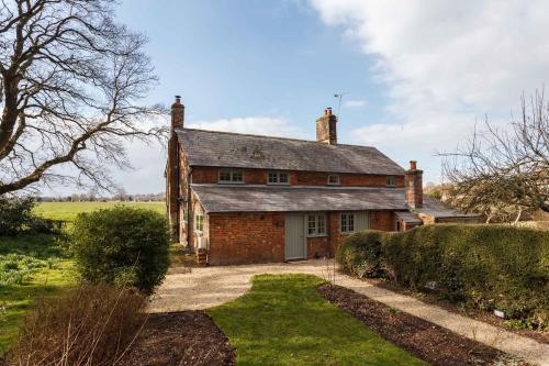 Plum Cottage Vivre Retreats