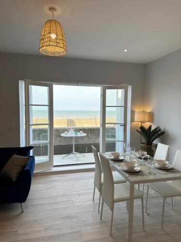 Ocean View Suite Near Hythe On Beach Seafront Private Parking