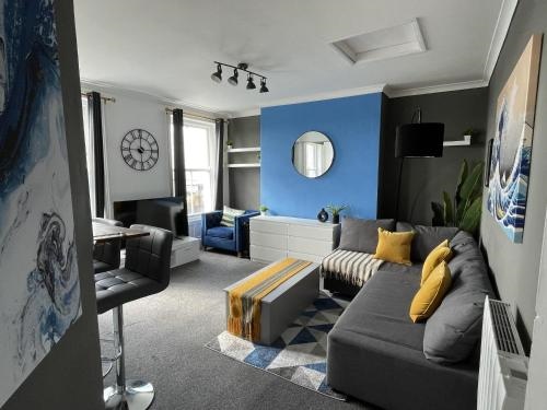 Coastal Comfort Seaside Flat