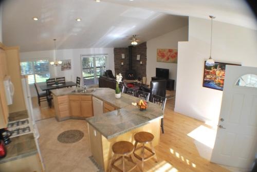 Big Tom's Cabin by Yosemite Lake And Trails