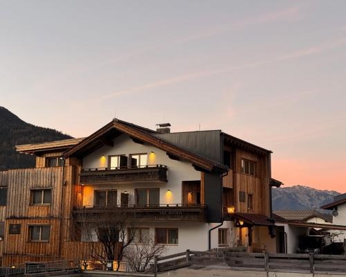 Chic lodge apartments