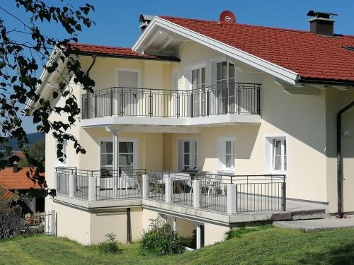 Wunderschone Ferienwohnung mit Seeblick
