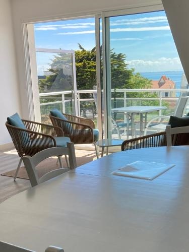 Grand Appartement Lumineux 4 Pers. Vue Mer Wifi Inclus