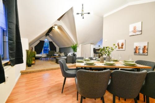 GroAYes Spree Apartment 3 Schlafzimmer bis 10 Personen 4x KfZ Parkplatz Terrasse Waschtrockner Wlan Netflix