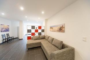 GerA¤umige Wohnung fA?r bis zu 8 GA¤ste