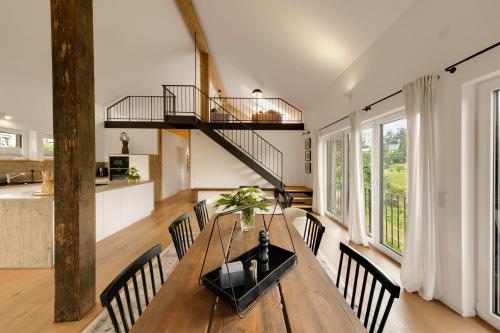 Forest Retreat Serene 160m2 with Forest Views