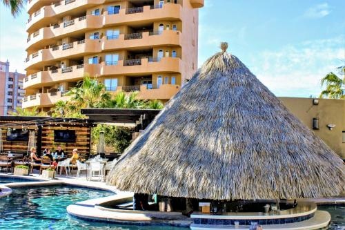Bella Sirena 601-B -Stylish Condo in Oceanfront Resort