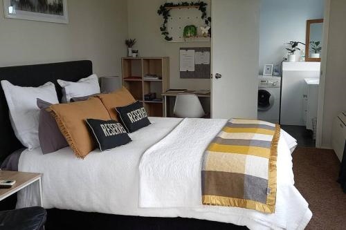 Clover Hill Studio Apartment
