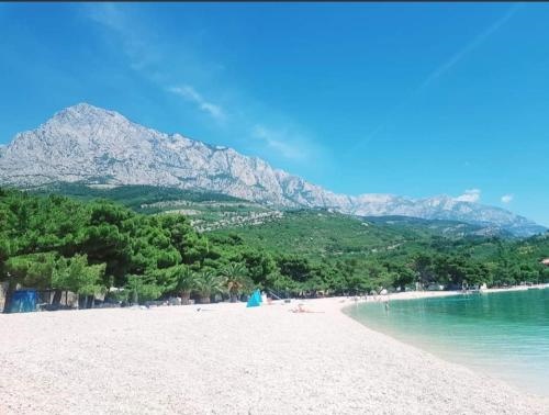 Apt White Idyll, 3 Bedrooms, 3 Bathrooms, Terrace Apt