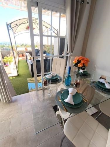 Precioso duplex con vistas al oceano