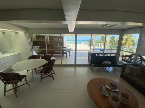 Cobertura 3 suites com 1 dependencia