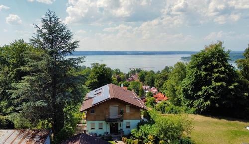 Snug Stays - Traumhafter Seeblick, 2 Zi Apartment, Garten & Terrasse