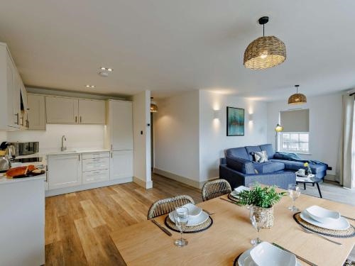 2 Bed in Croyde 87750