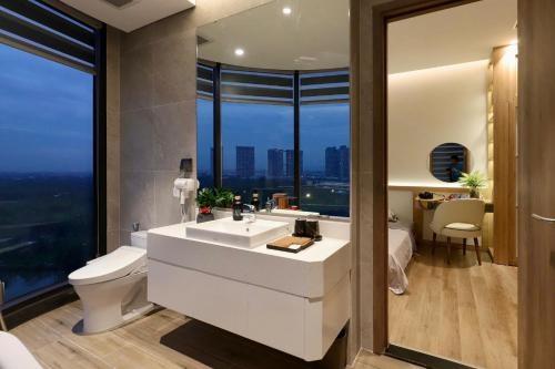 Onsen Ecopark Home
