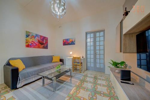 Charming 2BR home Steps from Gzira Marina & Views by 360 Estates