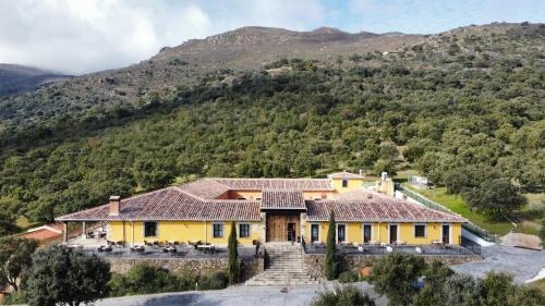 Hotel Resort Hipico El Hinojal