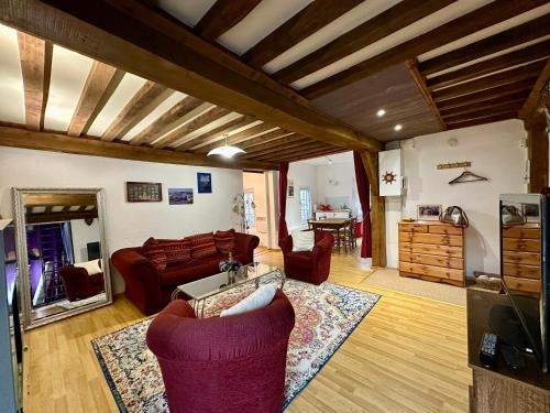 Spacious flat 65 sqm with beach and cliffs at 100m