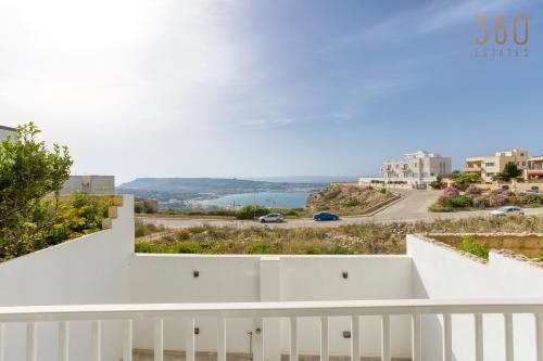 A large, fully equipped 2BR home in Mellieha by 360 Estates