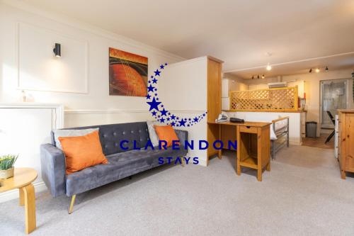 Cozy Studio Apartment Kenilworth, Free Parking, WIFI, Smart TV