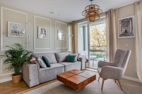 Vick's house with parking and EV chrgr