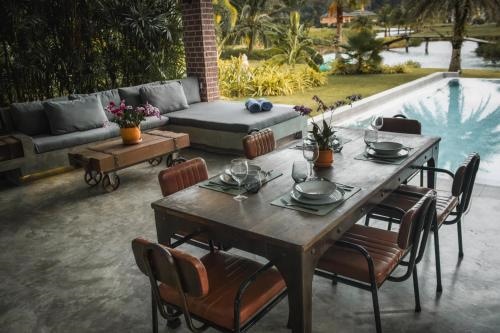 Private Pool Villa SunDaily