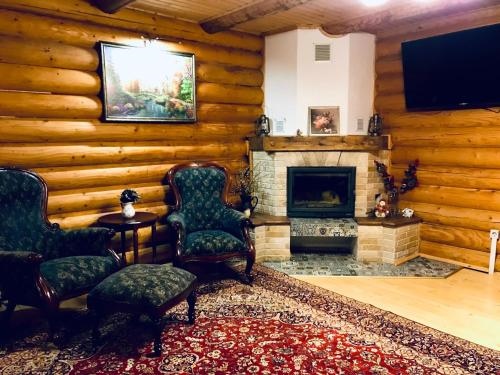 Cottage PolyaNitsa окремии котедж з каміном